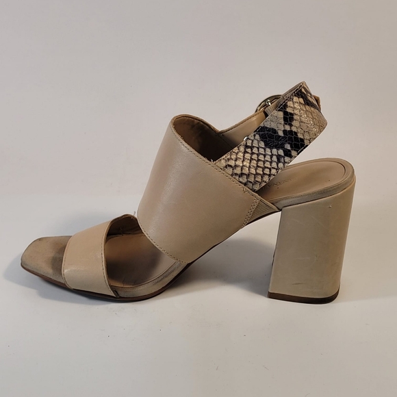 Banana Republic Beige Snake Print Ankle Strap Heeled Sandals Women's Size 7M - Picture 4 of 9